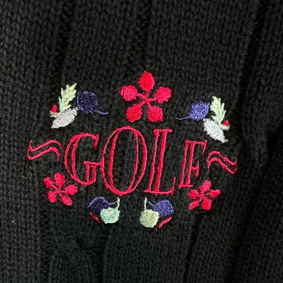 La Mode Sweaters - Vintage La Mode cable knit sweater vest black embroidered GOLF women’s size M